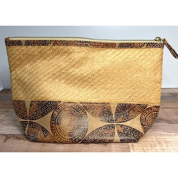 Handcrafted Woven Beige & Brown Zip Clutch With Geometric Print - Picture 1 of 5